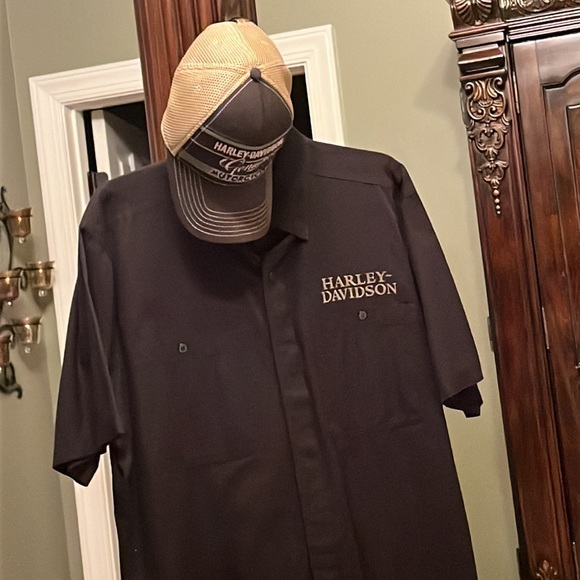 Harley Davidson shirt sleeve button up black shirt with matching cap size m - Picture 7 of 7